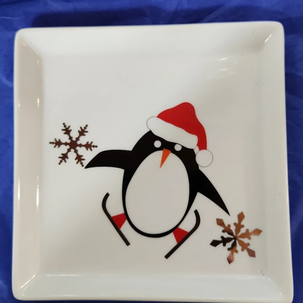 Crate&Barrel christmas penquin